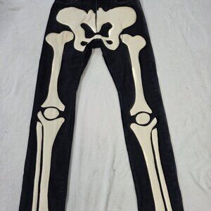 NWT ~ D184 Skeleton Straight Denim (Black/White)~ Size 30